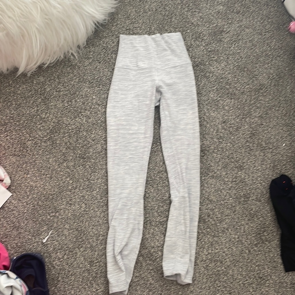 Lululemon no longer sold leggings